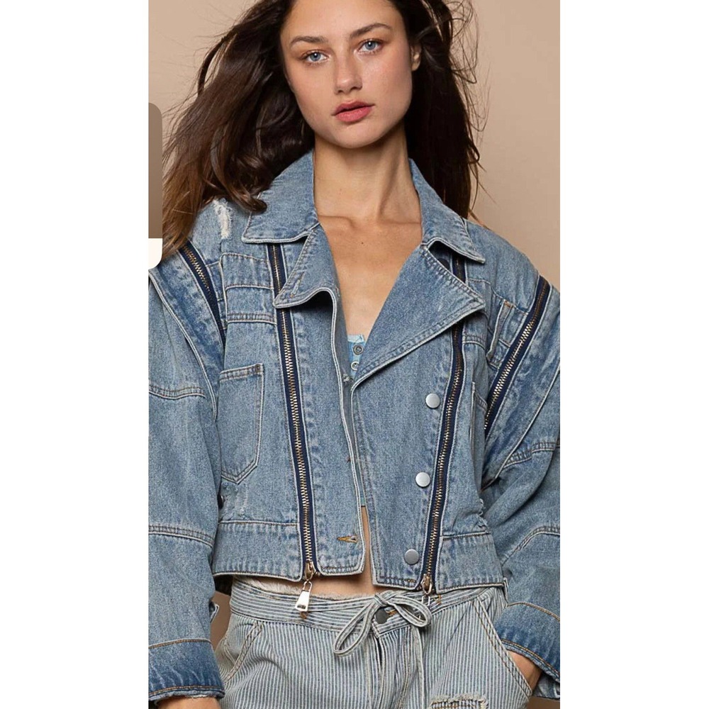 POL Size Medium‎ Removable Sleeves Multiple Zipper Details Cropped Denim Jacket